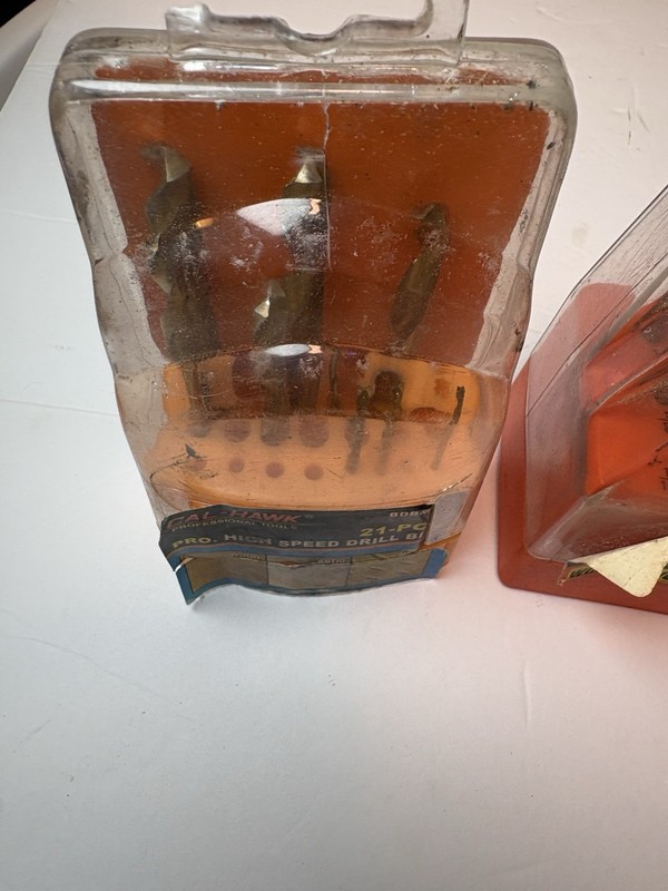 Black & Decker Bullet High Performance Drill Bit Set & Cal Hawk High Speed Bits gallery