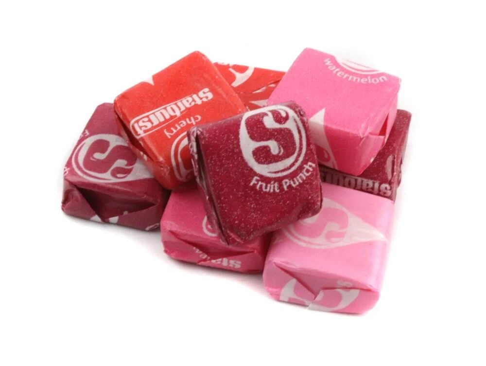 Starburst Fave Reds Indiviually Wrapped in a Resealable Bag gallery