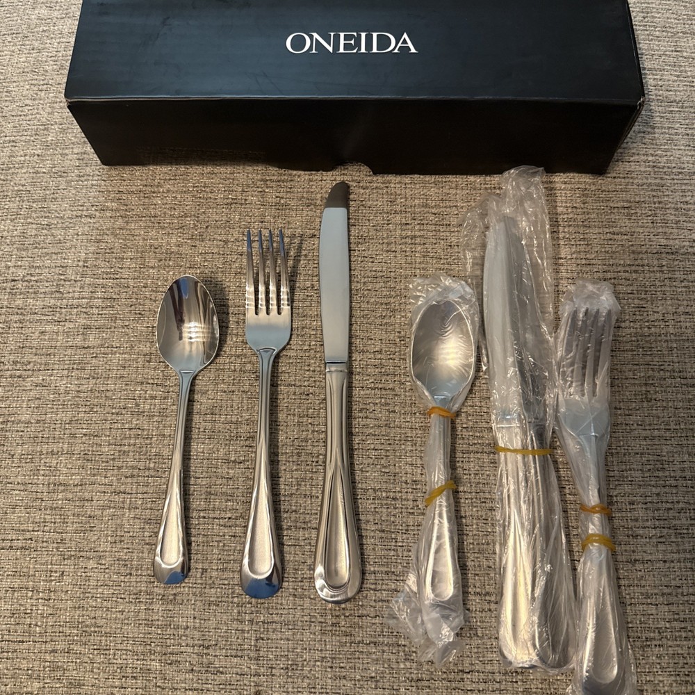 Oneida Satin Sand Dune Flatware, 12 Pcs New In Box!!