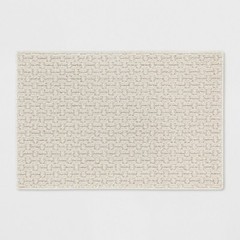 1’8″x2’6″ Washable Solid Machine Tufted Accent Rug Tan