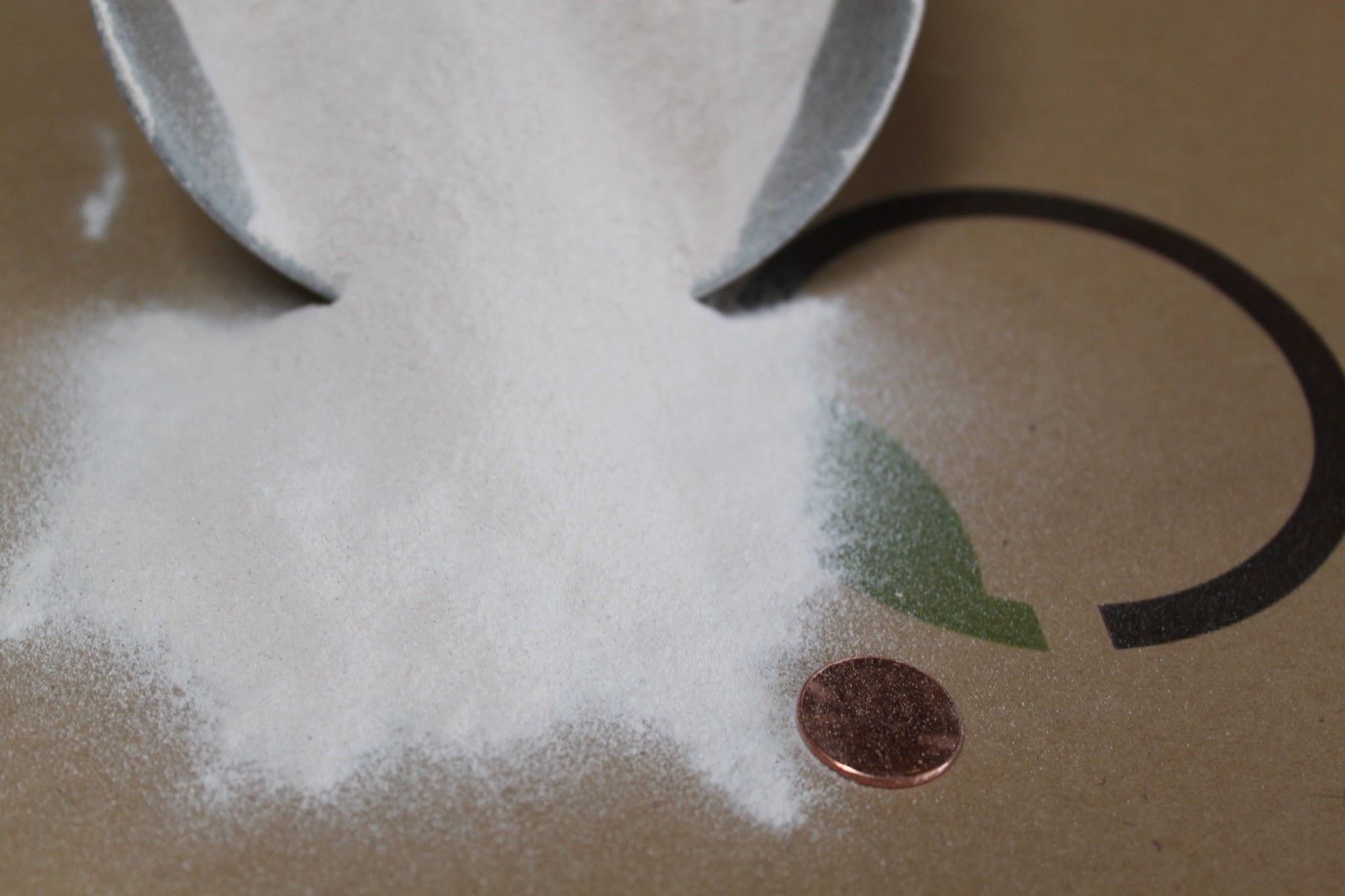 Dolomite Lime Powder 11.8% Magnesium and 22.7% Calcium For Worm Bin Garden 25 lb gallery