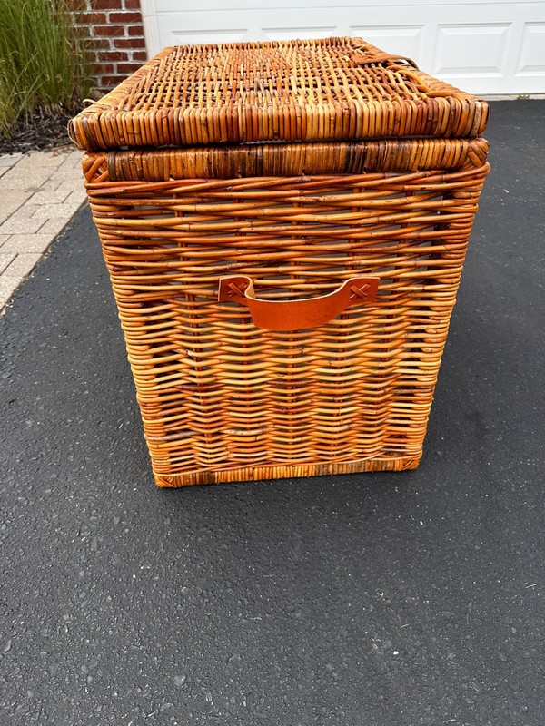 REDUCED: Extra Large Wicker Storage Trunk w/liner - In Excellent Condition gallery