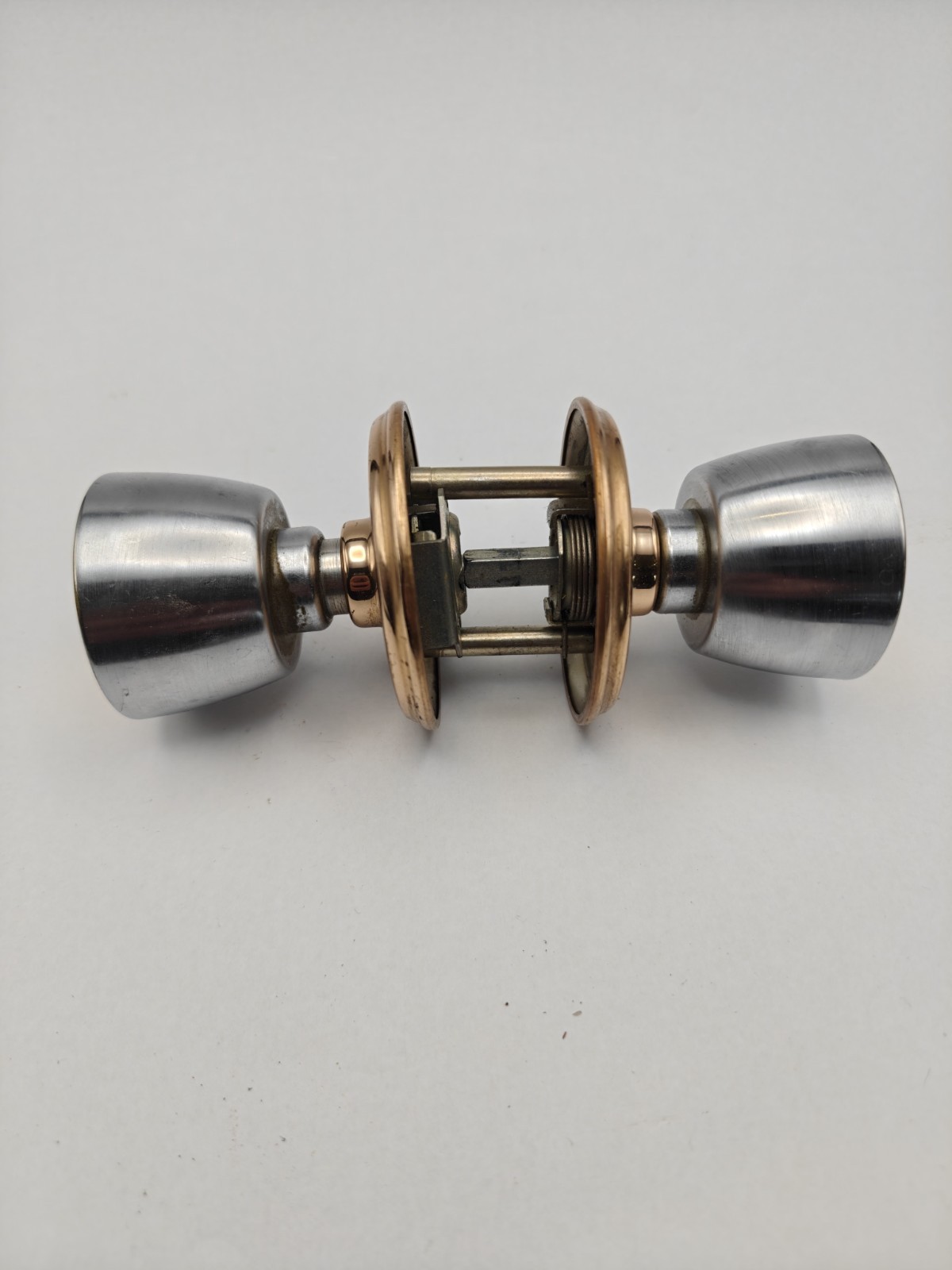 Polished Silver Gold Metal Door Knob, Round Shape, Interior Room gallery