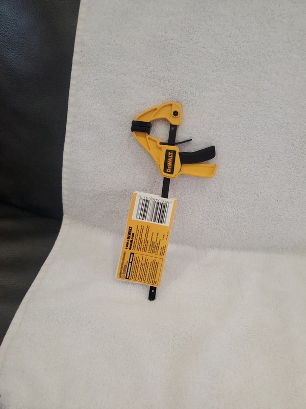 DeWALT 4.5" | 11 cm SMALL TRIGGER CLAMP / SPREADER 35-LBS Force #DWHT83191 gallery