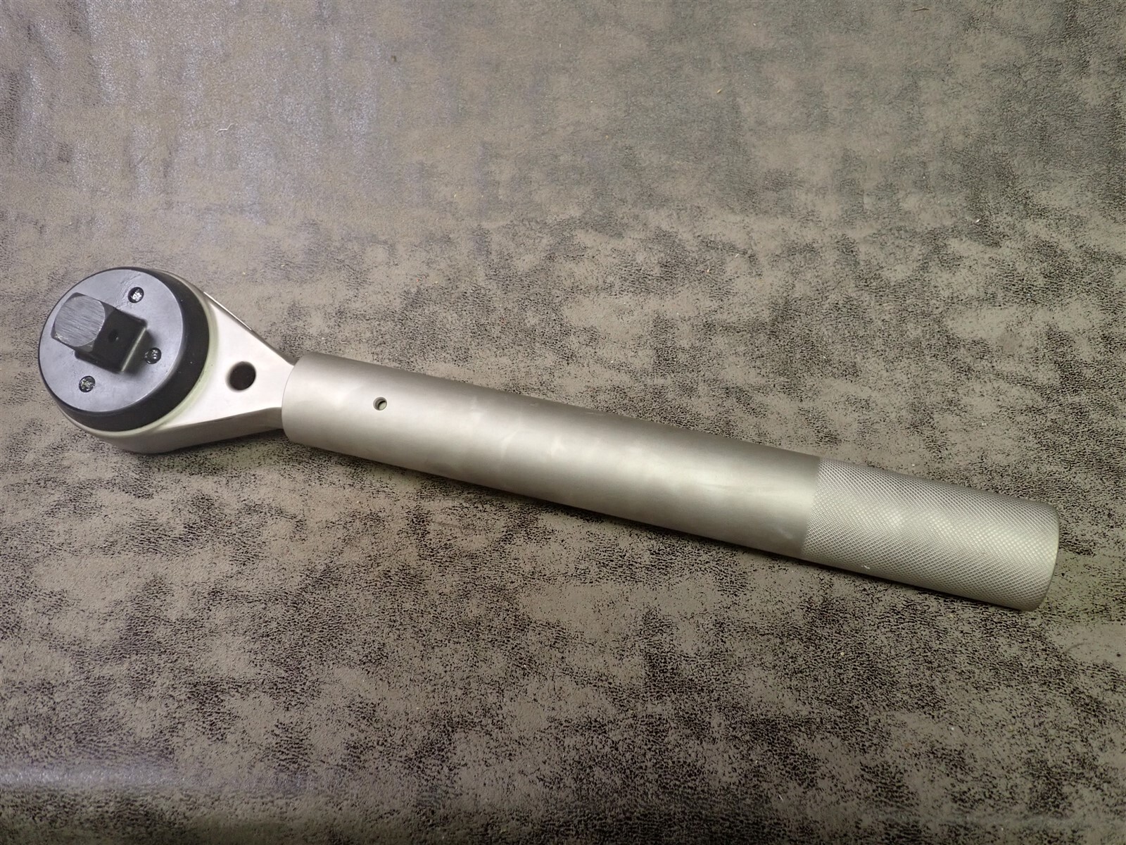 NEW GearWrench 64-833G Max Output Torque 2000 lb-ft Torque Multiplier (EC3) gallery