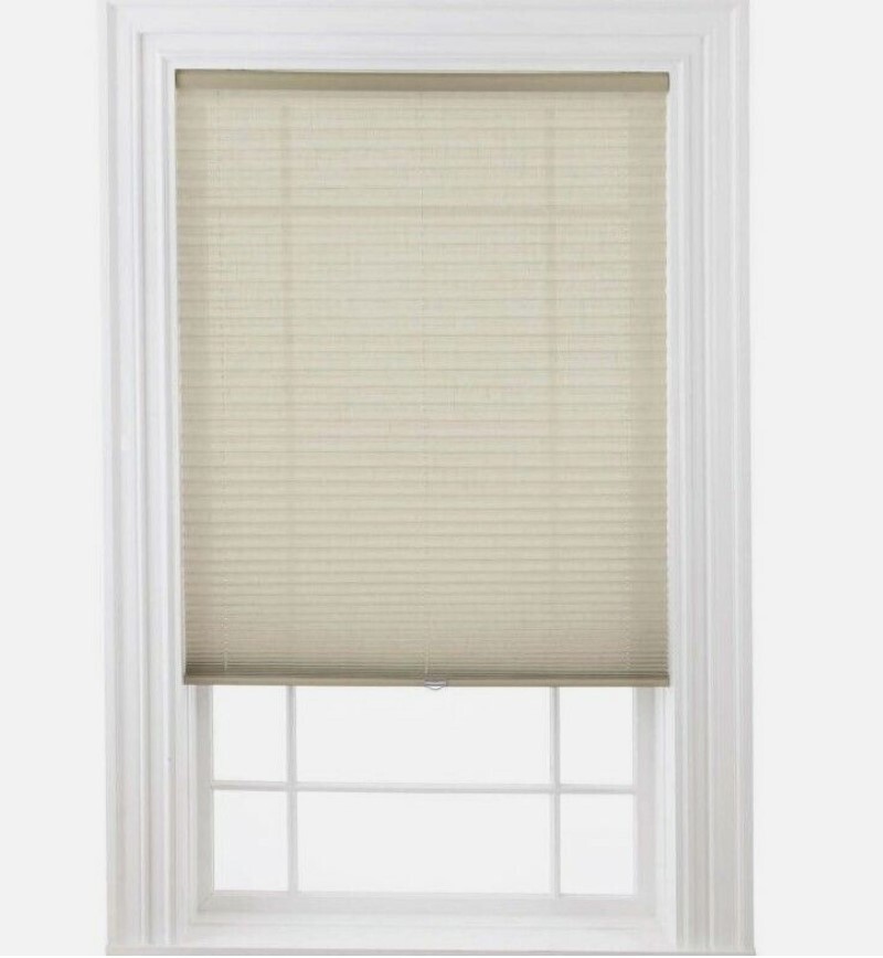 Cordless Linen Pleated Shade gallery