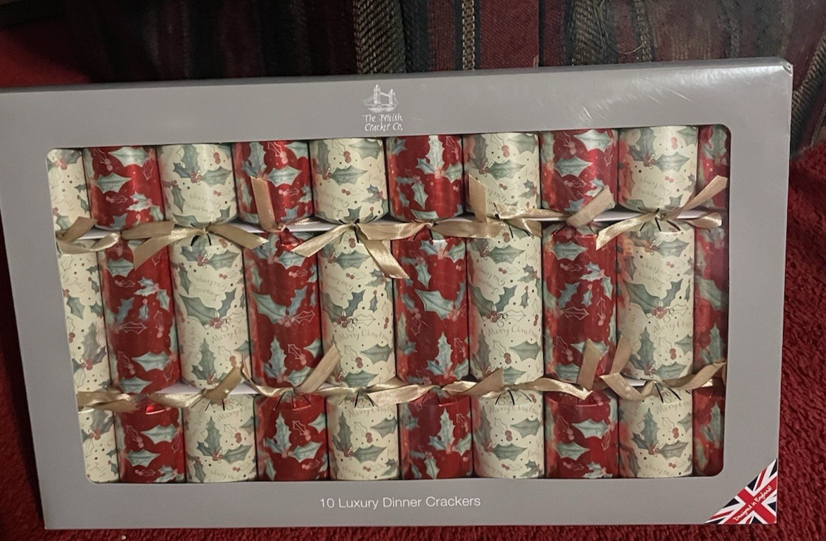 Christmas Crackers British Cracker Company 10 Crackers Hollyberry Design gallery