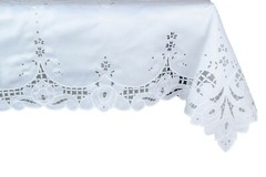 54×72″ Rectangular Embroidered Polyester Tablecloth 6 Napkins White Wedding