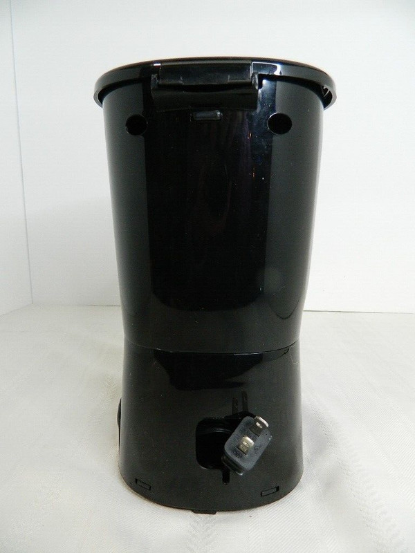 Mainstays 5 Cup Coffee Maker - Black With Cord Storage Tested and Works Great gallery