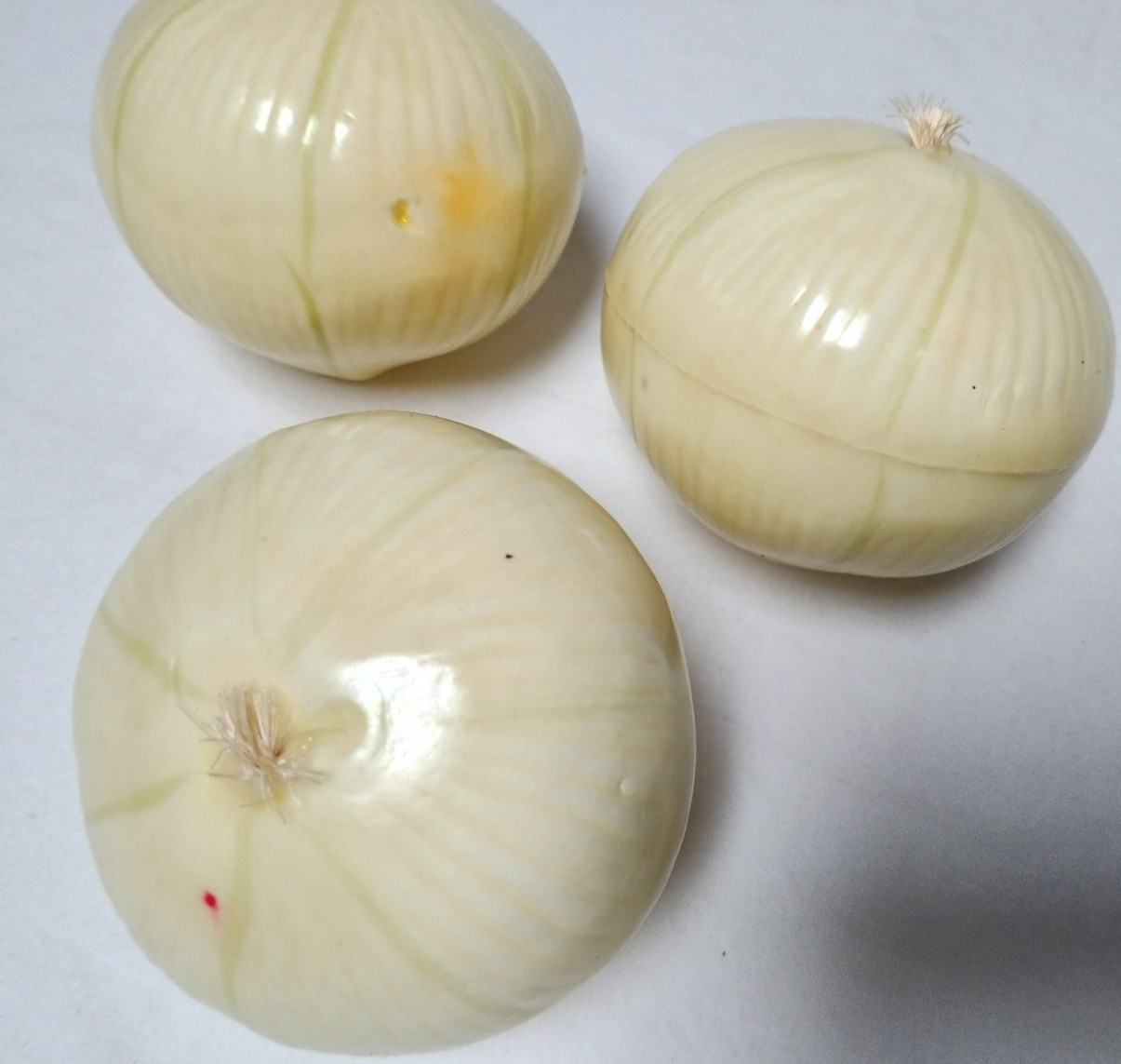 SEE PICS! 6-pack Artificial Onion White Vegetable Fake Vegetables Cebolla LOT gallery