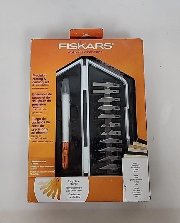 Fiskars Precision Cutting & Carving Set Detail Knife (D3) gallery
