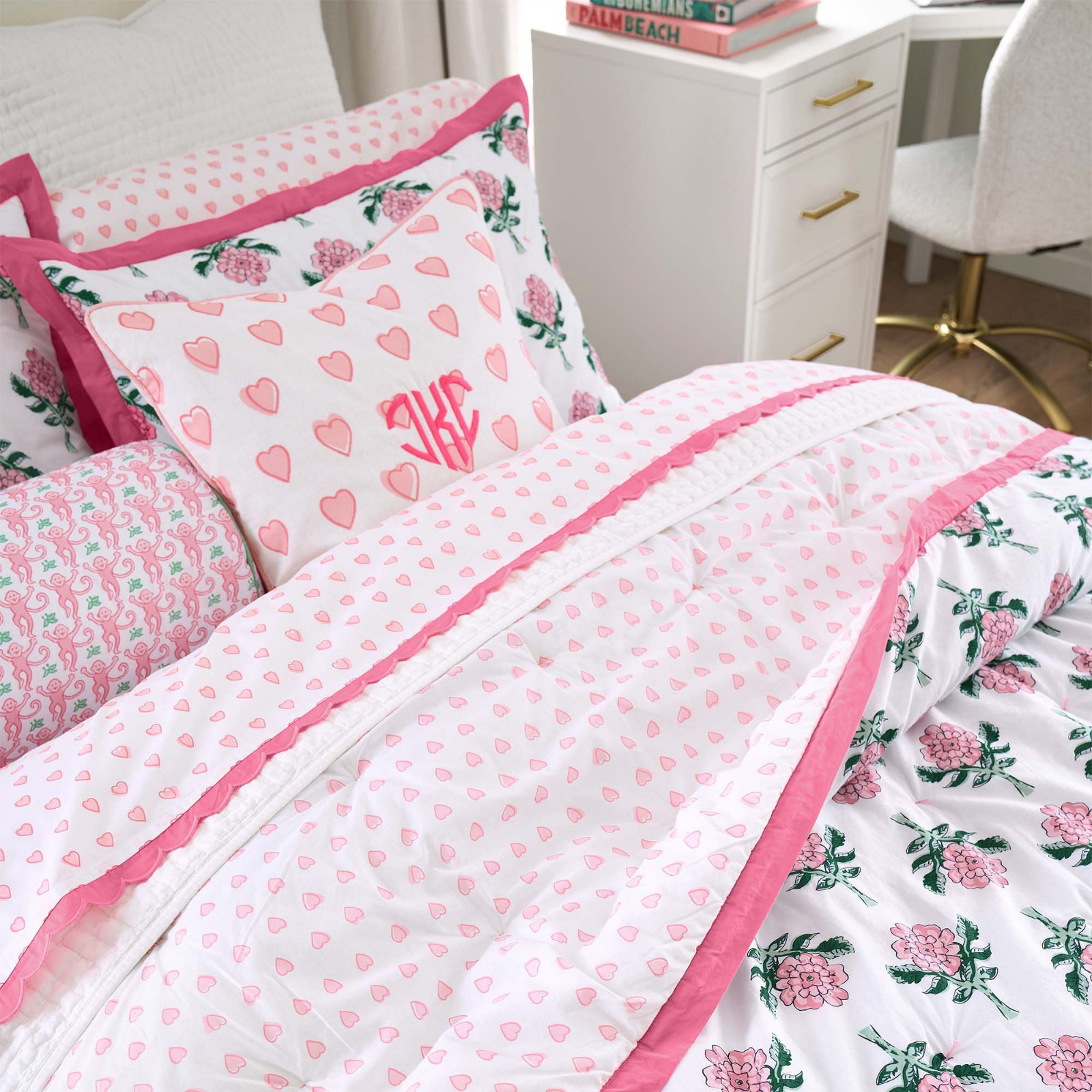 Best Seller Pottery Barn Roller Rabbit Hearts Organic Sheet Set Pink Full gallery