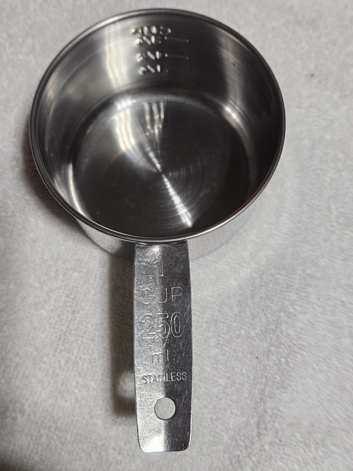 Tablecraft 724D Measuring Cup, 1 Cup, Stainless Steel gallery