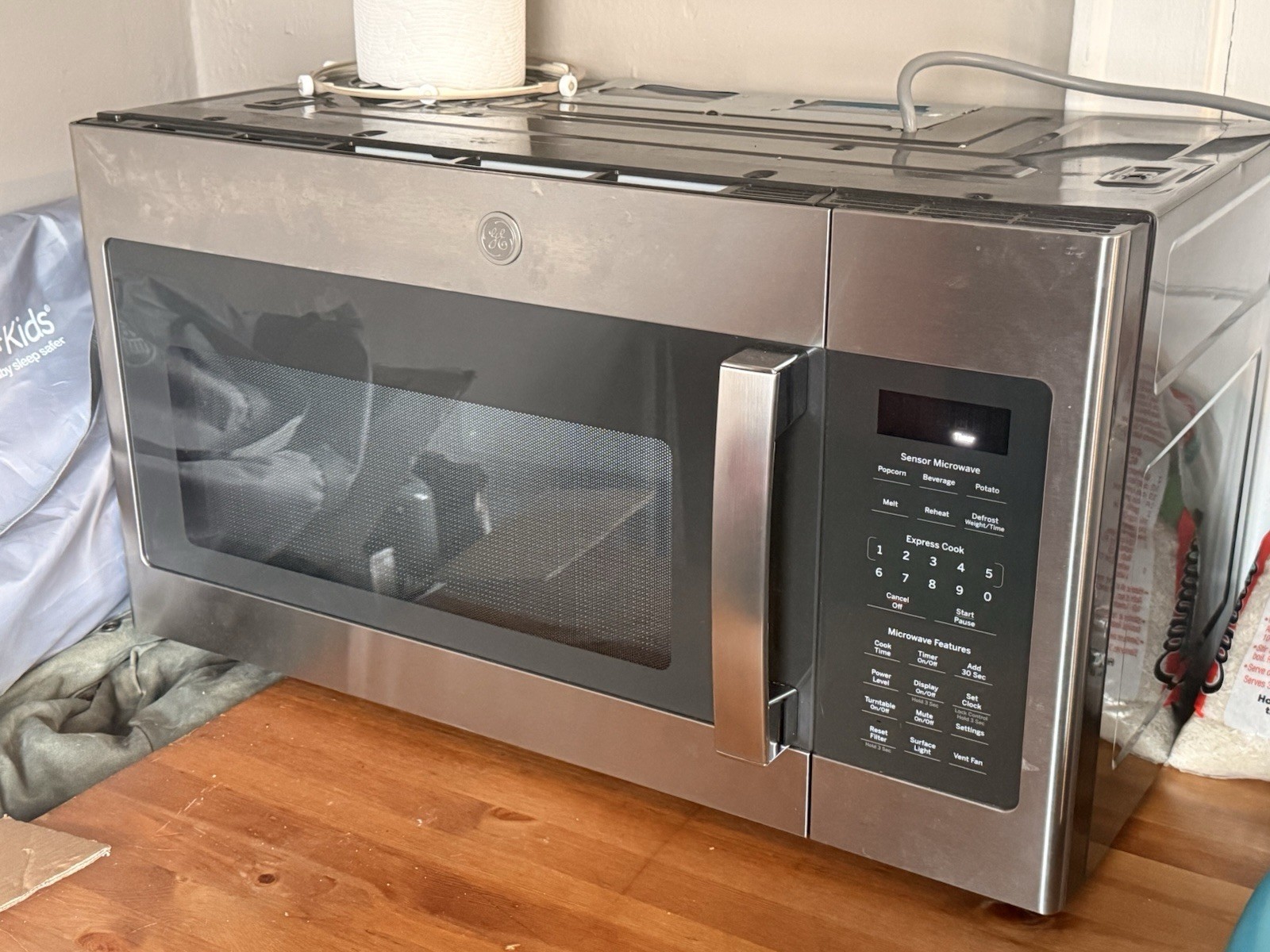 GE Bosch HMT72M450 Countertop Stainless Steel Microwave Digital Display gallery