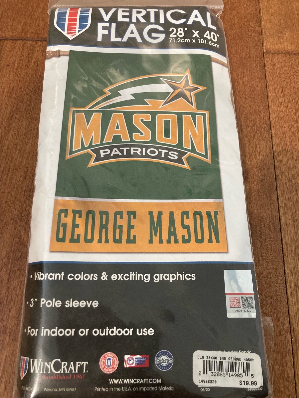 GEORGE MASON PATRIOTS VERTICAL POLE SLEEVE FLAG 28" X 40 gallery