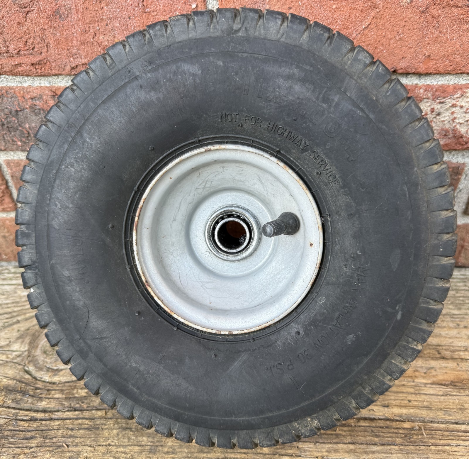 Snapper RE100 28" 7800918-00 Front Wheel Tire 11 x 4.00 - 4 7106093YP, 7105138YP gallery