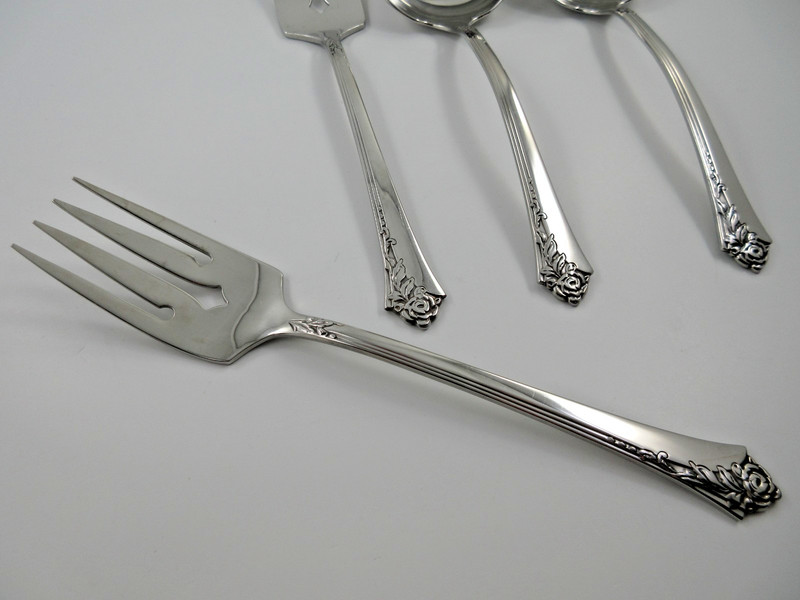 Oneida Heirloom DAMASK ROSE Serving Forks & Laqdles Stainless Steel Flatware gallery