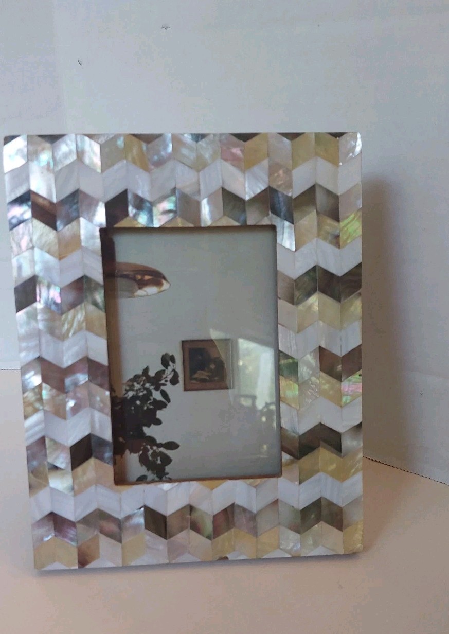 Mother Of Pearl, Abalone, Seashell Chevron Zig Zag Photo Frame Fits 3.5x5" gallery