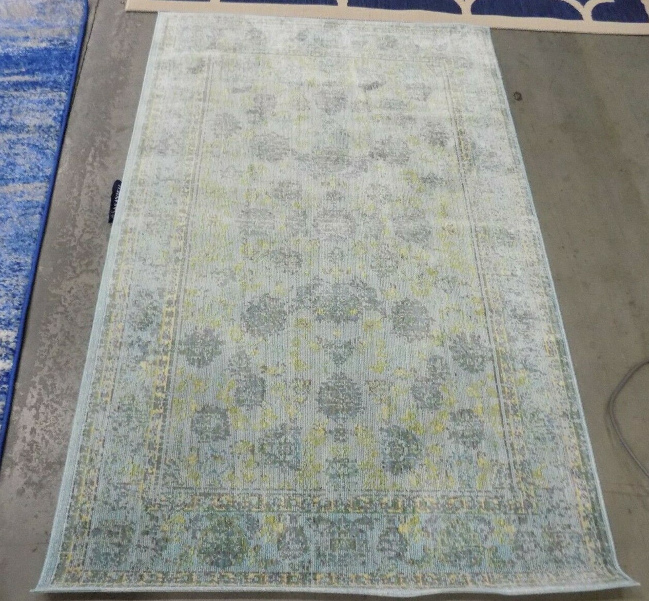 LIGHT BLUE / TURQUOISE 4' X 6' Stained Rug Reduced Price 1172583061 VAL113G-4 gallery