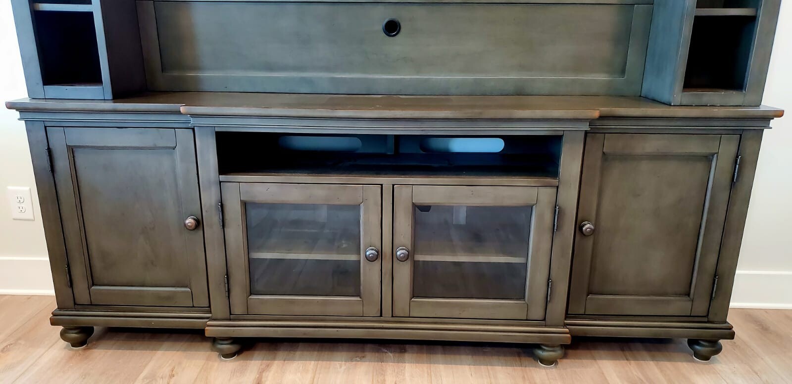 Entertainment Center 86 inch (for 75 inch TV) - BRAND NEW condition gallery
