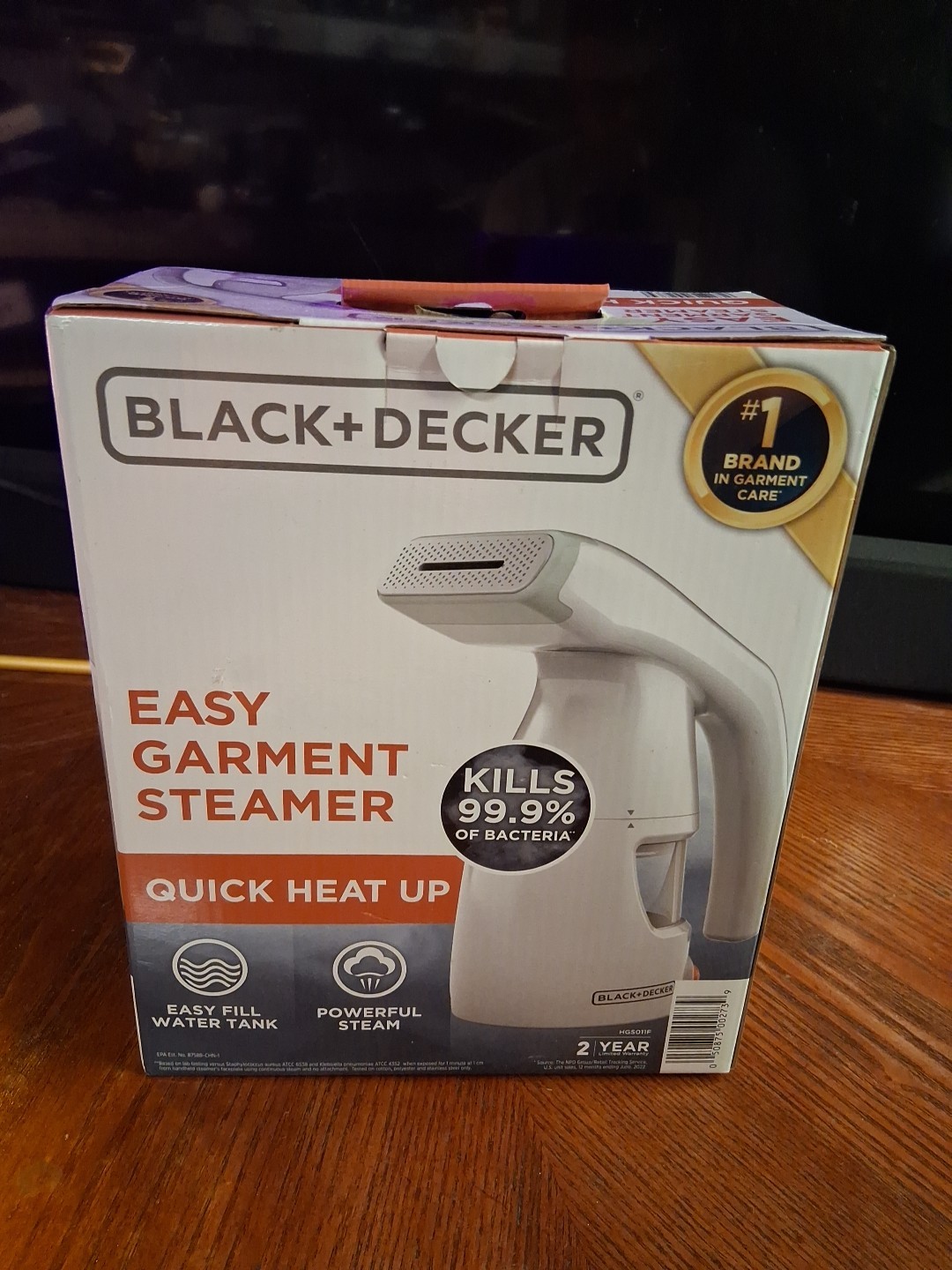 Black & Decker Easy Garment Steamer Quick Heat Up White BRAND NEW gallery