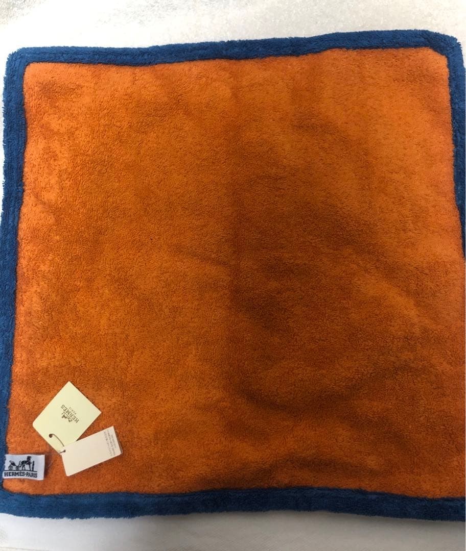 HERMES Beach Towel Leopard 41cm(16in) × 41cm(16in) Without BOX gallery