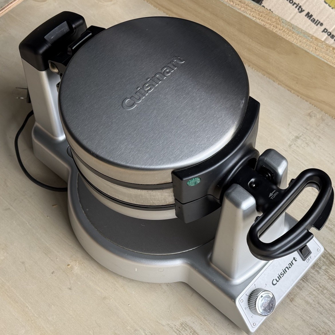 Cuisinart Double Belgian Waffle Maker WAF-F20 Stainless Steel Nonstick 1400W gallery
