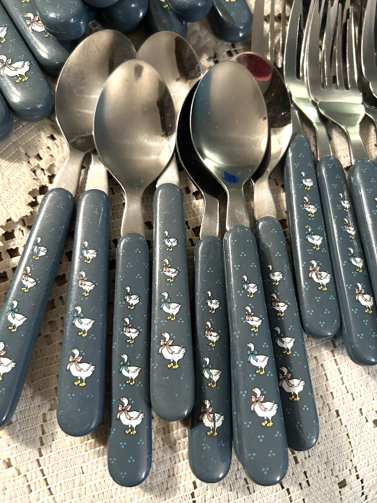 Libbey Blue Country Goose Flatware 40 Pieces Knives Forks Spoons gallery