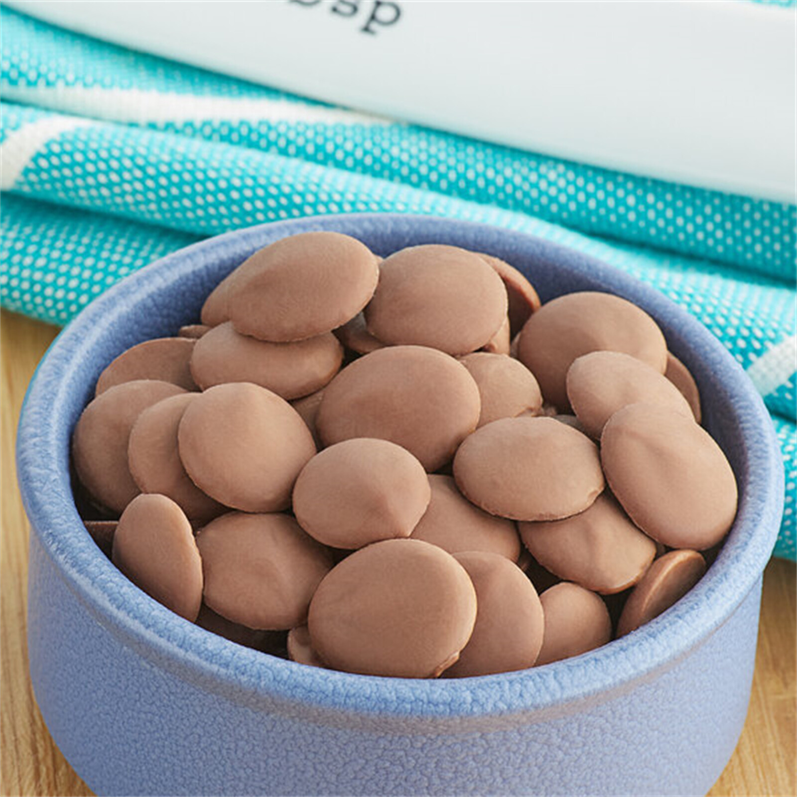 Cacao Barry Purete Lactee Superieure Milk Chocolate Pistoles 11 lb gallery