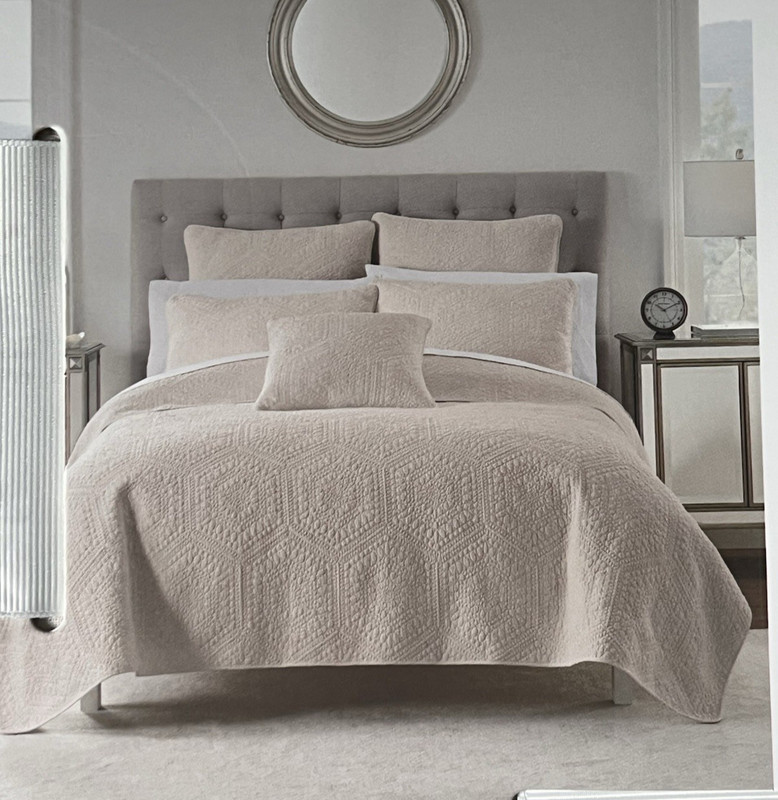 Nicole Miller Solid Beige Cotton Full/Queen Quilt SET 3pc gallery