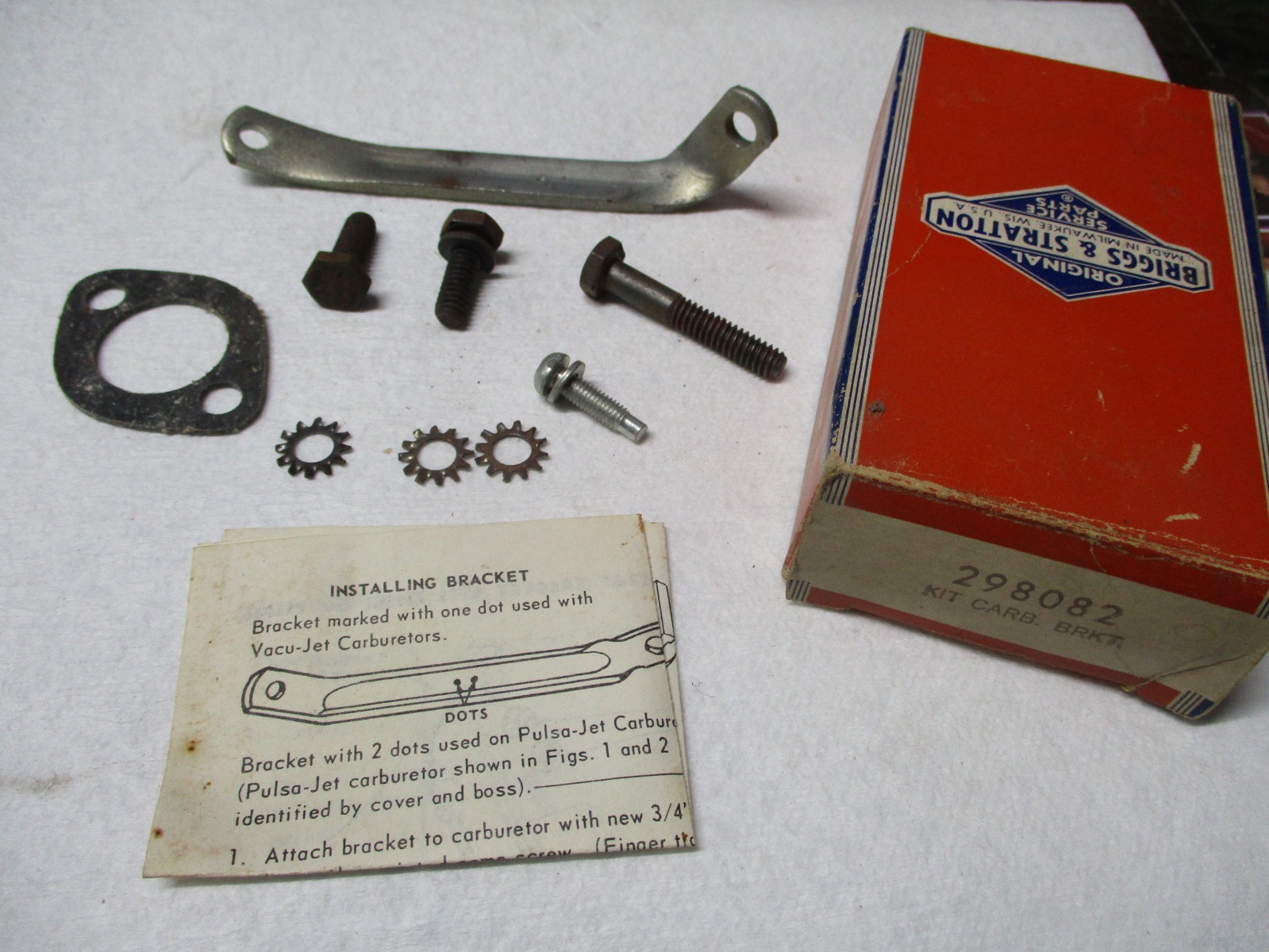 NOS/OEM Briggs & Stratton Carb Bracket Kit; 298082 gallery