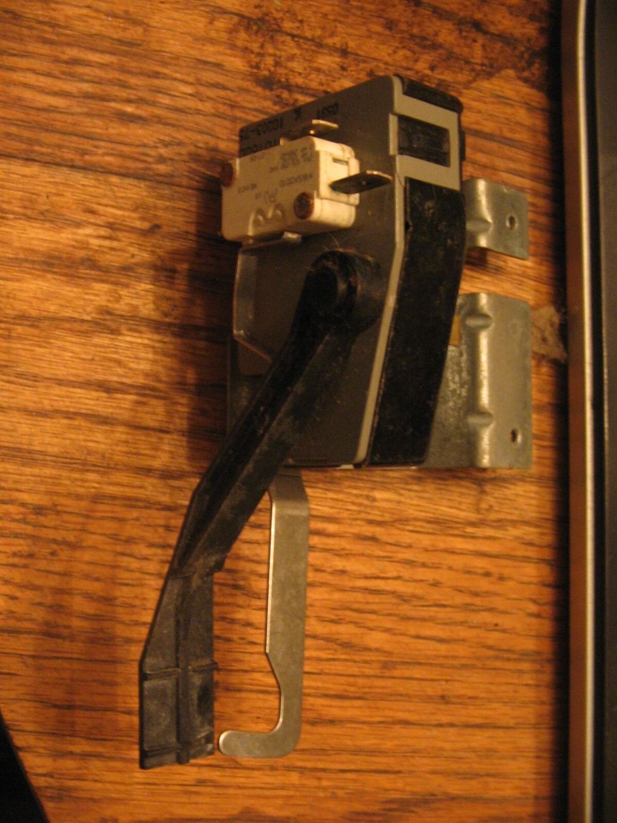 Frigidaire Kenmore Lid Lock Switch Assy. 134101800 3205646 5303306138 gallery