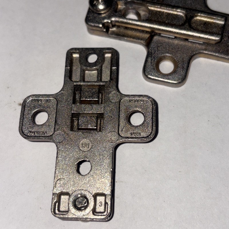 PAIR GRASS 131 Cabinet Hinge Base Plate 1000 Series Slide-On Adjustable New gallery