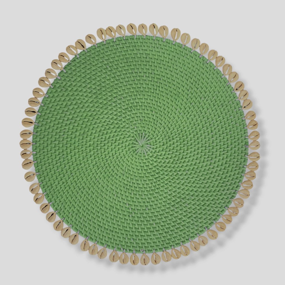 $205 Mode Living Light Green Capiz Shell Border Rattan Placemats Set of 4pc