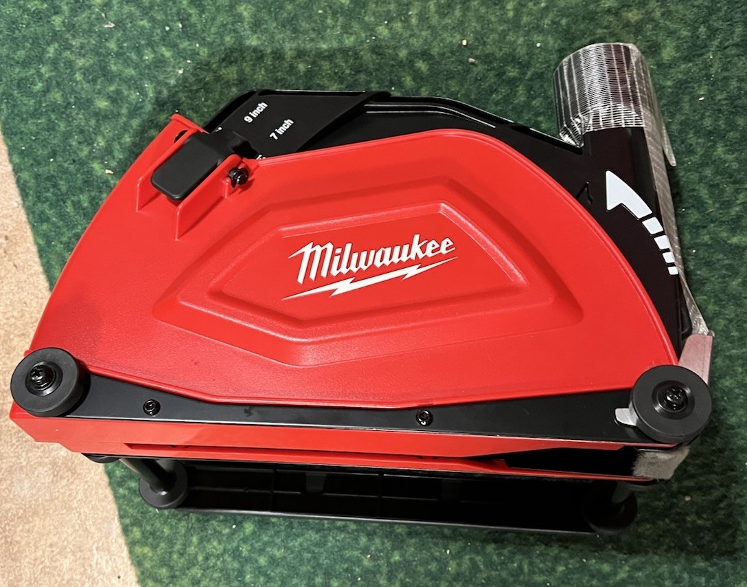 Milwaukee 7 Inch/9 Inch Large Angle Grinder Cutting Shroud gallery