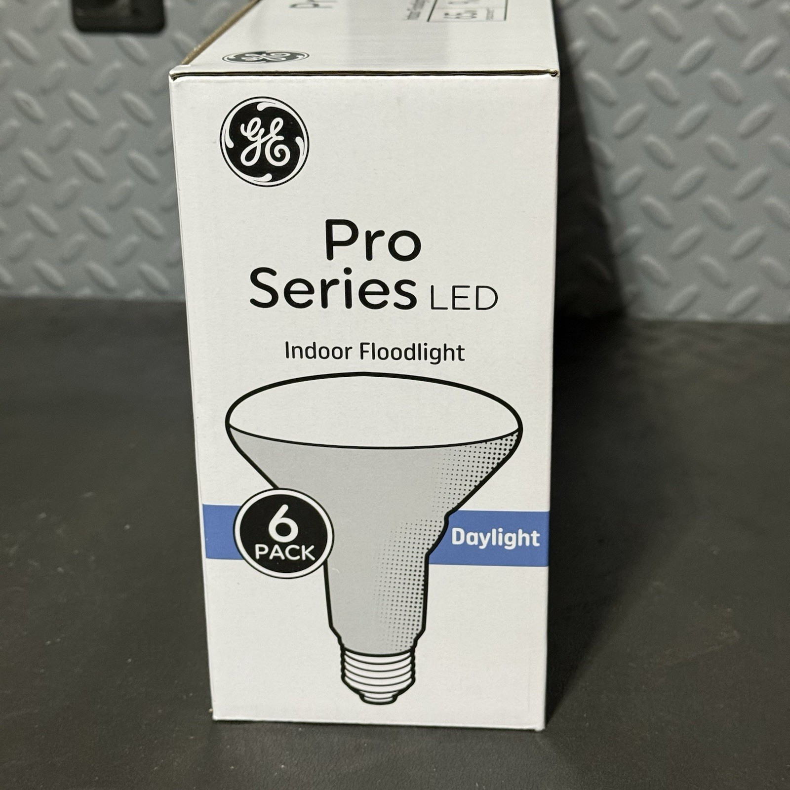 GE Pro Series 65w Repl LED Bulbs Indoor Flood BR30 Medium Base Daylight 6-Pack gallery
