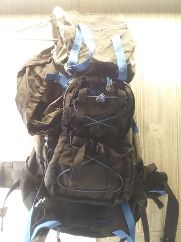 Ridgeway by Kelty Klamath Backpack Hiking Camping Backpack Blue/Black