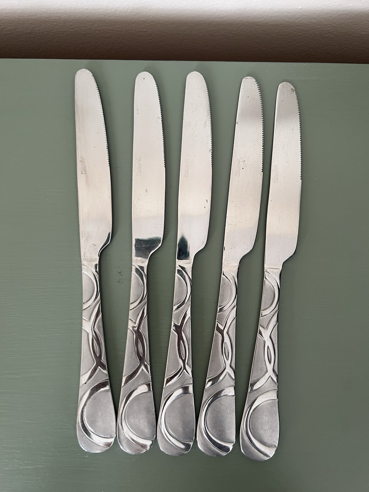 Paltzgraff Modern Swirl Pattern Dinner Knives Set of 5 Everyday Use gallery