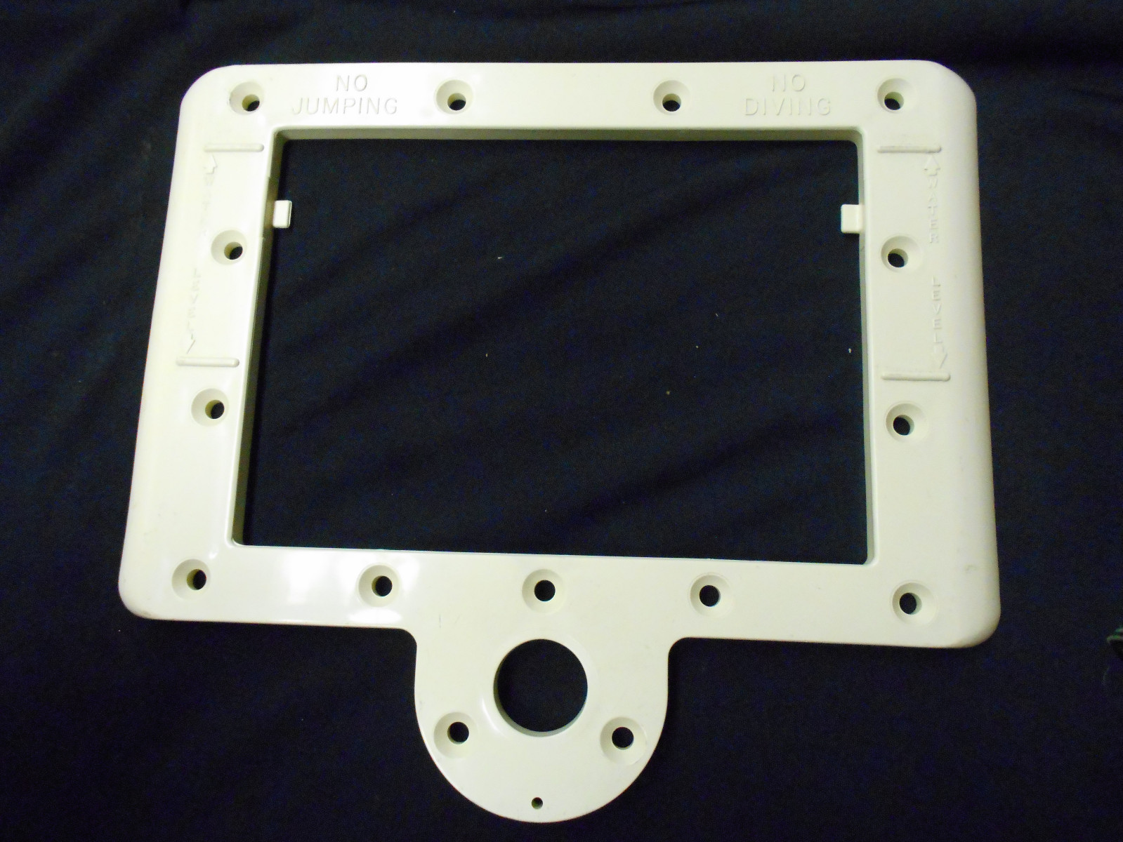 Doughboy , Lomart, Embassy, Skimmer Faceplate/340-1274/Almond/Beige gallery