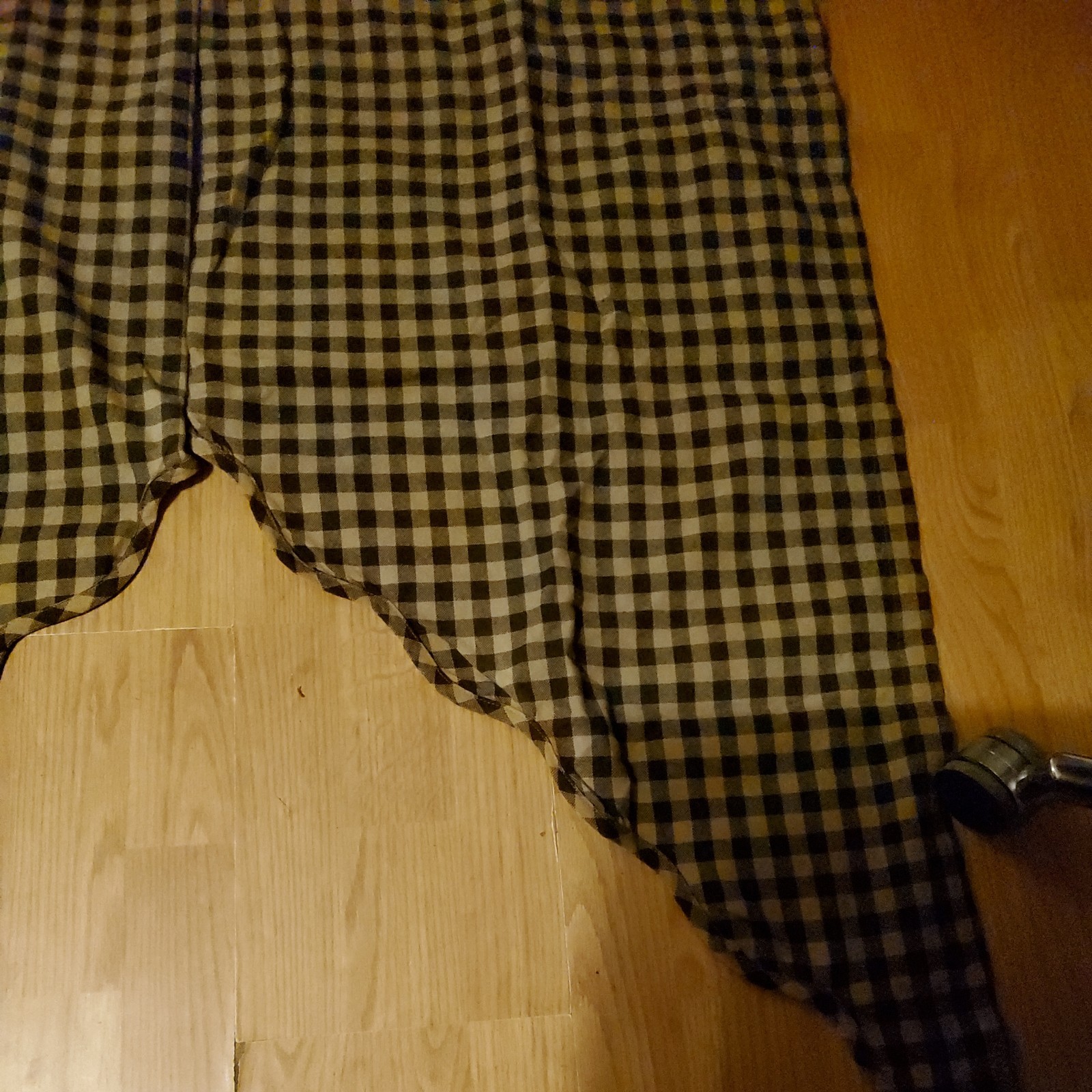 Nancy’s Nook Primitive Country BLACK & TAN CHECK SWAGS 38" WIDE By 36" longest gallery