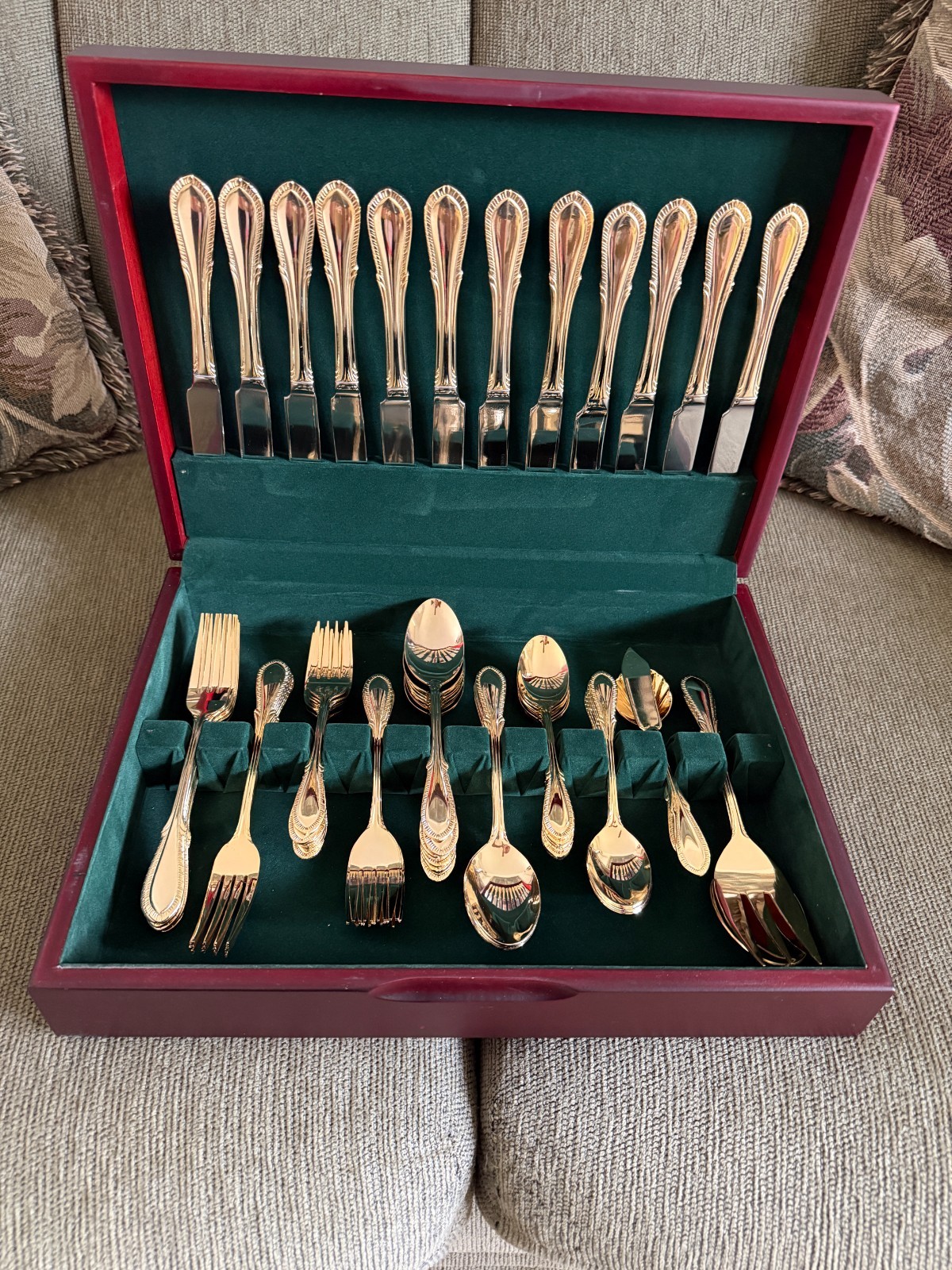 Faberware Breeze-Gold Electroplated Feathered Tip Flatware 66 Pc. FREE SHIP gallery