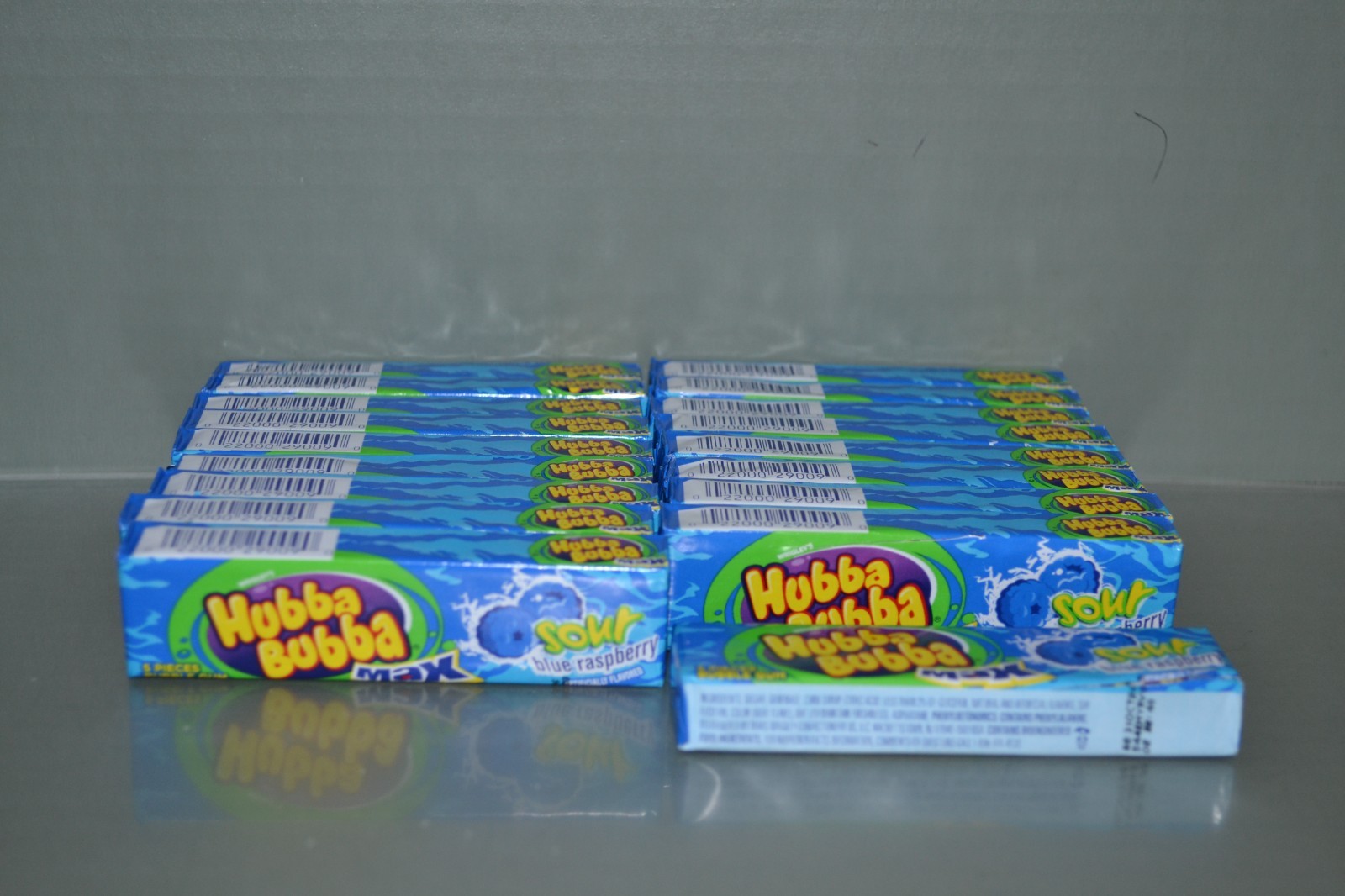 (18) Hubba Bubba Sour Blue Raspberry Bubble Gum, 5 Pieces In Each, BB 10/26 gallery
