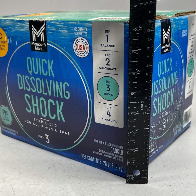 MEMBER'S MARK Quick Dissolving Shock 20lb with 10 Test Strips Blue gallery