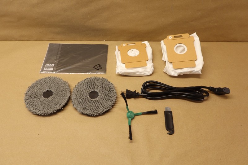 iRobot Roomba Combo 4020 AutoWash Dock Robot Vacuum Mop Open Box gallery