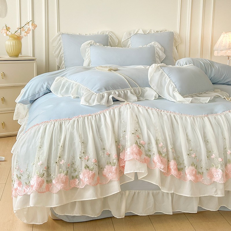 4pcs/lot Bedding Set Lace Cotton Embroidery Flowers Duvet Cover Flat Sheet Set gallery