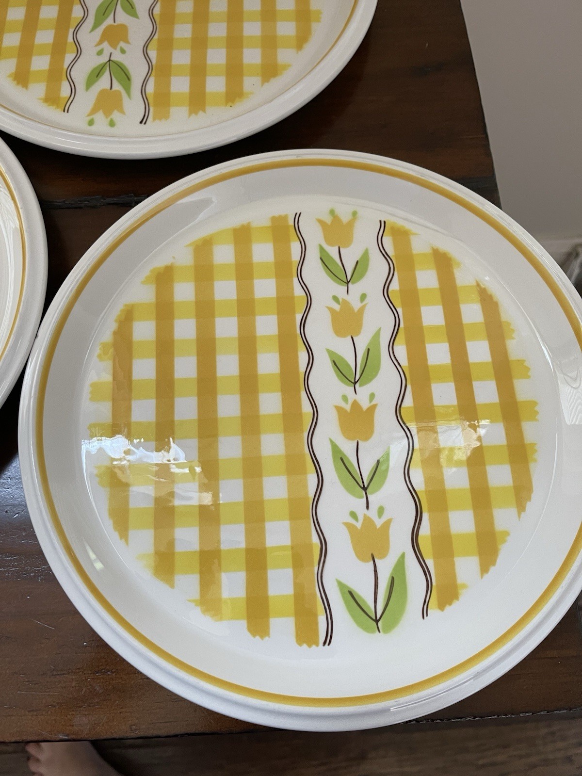 Mikasa Country Gingham Pattern yellow MAIZE w/Tulips 11" Dinner Plate set 3 gallery