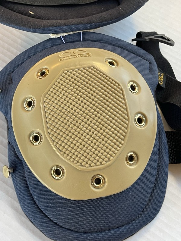 CLC Tradesman Quality Hardshell Knee Pads Blue/Beige/Black Pair (2) gallery