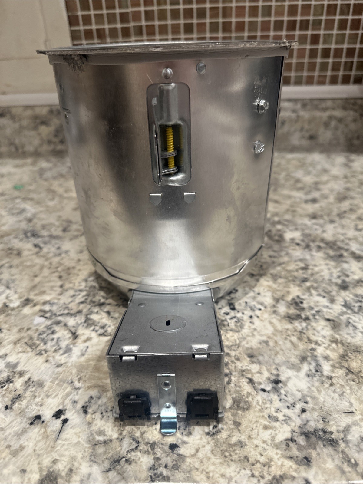 HALO E26 6 in. Aluminum Recessed Lighting Housing For Remodel Shallow Ceiling gallery