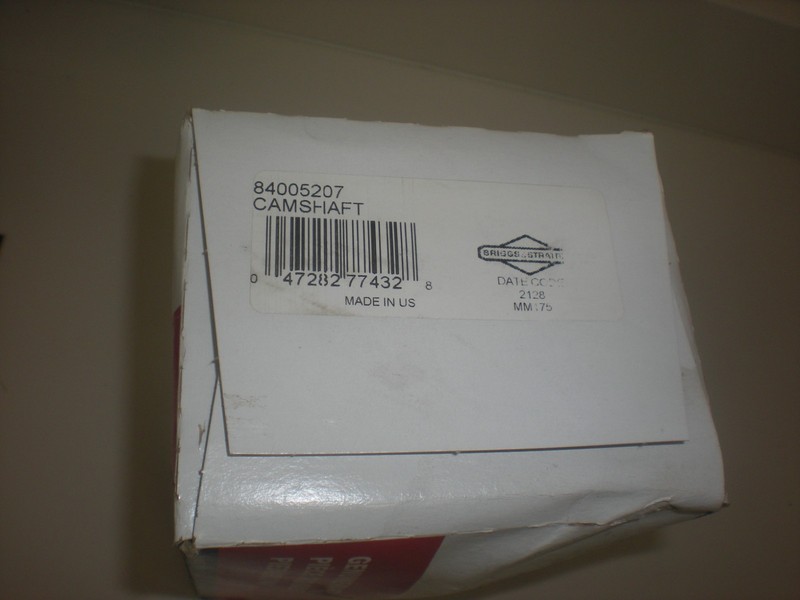Briggs & Stratton 84005207 Camshaft - NOS gallery