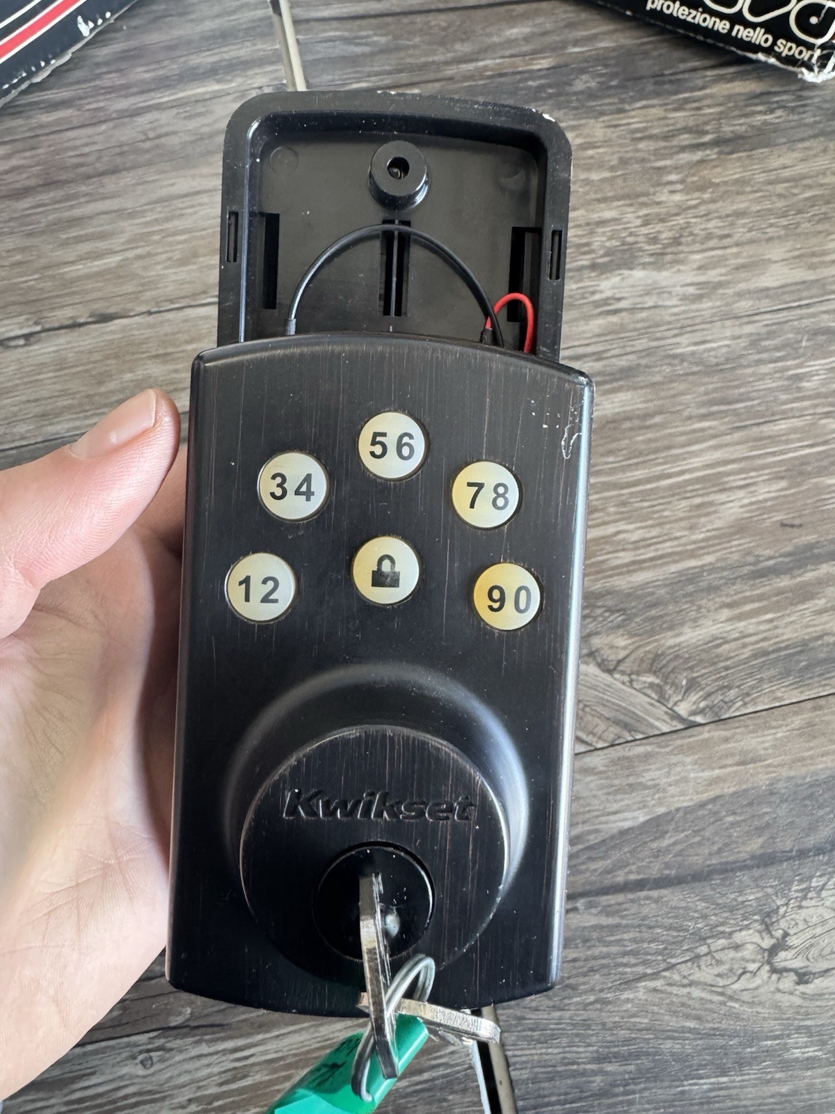 Kwikset Powerbolt2 Electronic Deadbolt - brushed brass Plp gallery